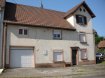 Maison Vente 4 chambres à Bitche - 138 000 € maison renovée BITCHE - 5 pièce(s) - 140 m². A 12 Minutes de Bitche et 28 min de Sarreguemines : Maison , comprenant une cuisine équipée avec accès terrasse et ouverte sur la pièce à vivre, salle de bain, 3 chambres à coucher et salle de jeux. Grenier aménageable, panneaux photovoltaïques. Espace vert clos à l'arrière et garage avec porte sectionnelle. Maison sur 3.6 ares
Contact Nord Sud Immobilier à Bitche ou Rohrbach les Bitche au 03 72 64 01 02