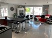 Appartement Vente 3 chambres à Longwy - 220 000 € A VENDRE AU CENTRE VILLE DE LONGWY BAS UN APPARTEMENT DE TRES BON STANDING D'UNE SUPERFICIE HABITABLE DE 100M², SITUE AU 1ER ETAGE DANS UN IMMEUBLE AVEC 4 LOCAUX PROFESSIONELS, ET UN APPARTEMENT.
COMPRENANT: Une entrée dégagement avec un placard aménagé, une cuisine équipée ouverte sur le salon salle à manger avec un sol en granit, un accè sur une terrasse de 10m², trois chambres dont une avec un grand dressing aménagé, une autre avec un balcon de 4,5m², une salle de bain avec une douche à L'Italienne, une meuble deux vasques, un WC avec un lave main.
UN GARAGE DE 33M² POUR UNE VOITURE AVEC UNE PORTE MOTORISEE.
UNE GRANDE CAVE BUANDERIE.
LES PLUS DE L'APPARTEMENT: LA PROXIMITE DE LA GARE SNCF ET GARE ROUTIERE ( deux inutes à pied), DES ECOLES, DES COMMERCES.
UNE SEULE HABITATION DANS L'IMMEUBLE.
APPARTEMENT TRES LUMINEUX.
CHAUFFAGE AU GAZ.
DOUBLE VITRAGE ALUMINIUM.
VOLETS ELECTRIQUES A TOUTES LES FENETRES.
PAS DE CHARGES MENSUELLES.
PAS DE SYNDIC.
TRES TRES BEAU PRODUIT A VOIR ABSOLUMENT !!!!!!!!