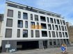 Appartement Location 1 chambre à Luxembourg-Bonnevoie - 1 600 € Bel appartement de 54,71 m2 situé au 1étage d'une résidence moderne de 2017.L'appartement dispose de :Hall d'entrée, grand living/salle à manger, 1 WC séparé , 1 chambre à coucher disposant d'un dressing ainsi qu'une salle de bain avec douche italienne et WC. Une cave au sous-sol complète l'offre de cet appartement.Le bien est situé en zone mixte.La résidence dispose aussi d'un accès pour les personnes équipées d'un fauteuil roulant.Idéalement placé à proximité du Centre de la Ville de Luxembourg ainsi que de l'arrêt du Tram (en construction)