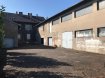 Immeuble de rapport Vente à Clouange - 305 000 € Au centre-ville, sur 15.38a de terrain, maison de ville et ses annexes de 598m² exploitables au total.Rez de chaussée et 1er étage répartis en 2 appartements habitables (F5 de 173m² et F4 de 121m²) divisibles en 4 logements. Combles aménageables en F3 de 75m². Bâtiment de 229m² sur 1 étage divisible en 3 logements de type duplex de 70m² habitables.Double Vitrage PVC, chauffage individuel GAZ.NOMBREUSES POSSIBILITES D'AMENAGEMENT !Pour toutes informations complémentaires, n'hésitez pas à nous contacter au 03.87.40.55.55