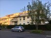 Appartement Location à Strasbourg - 530 € Quartier Robertsau, rue de l'Aubépine, au calme dans un immeuble des années 90, coquet appartement 2 pièces, trés lumineux avec terrasse.Celui-ci se compose d'une entrée, d'un séjour de 16m2, d'une cuisine équipée, d'une chambre, d'une salle de bain et d'un wc.La cuisine et le séjour disposent tout deux d'un accès terrasse, le logement bénéficie de plus d'une cave et d'un parking.Loyer 530 euros - charges 60 euroschauffage et eau chaude individuel au gaz.