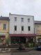 Immeuble de rapport Vente à L'Hôpital - 119 000 € L'agence Pack'Immo vous propose un immeuble de rapport situé au centre ville comprenant un local commercial actuellement loué et 3 appartements vides sur un terrain d'environ 5 ares.
RDC : local commercial loué d'environ 90 m² avec cuisine et chauffage électrique.
1er étage : F1 bis d'environ 50 m² et un F2 d'environ 80 m² comprenant un séjour avec un accès balcon, une chambre, une cuisine, une salle de bains avec douche, WC séparé et une terrasse couverte avec un accès direct au jardin.
2ème étage : F3 d'environ 80 m² comprenant une entrée, un séjour, une cuisine, 2 chambres.
(possibilité d'aménager les combles).
Caves.
Chauffage au fioul.