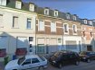 Duplex Vente 2 chambres à Esch-sur-Alzette - 295 000 € Charmante appartement/maisonnette situé à 5minutes du centre et se composant:
au rez-de-chaussée:
une petite cour devant l'entrée,
un living/séjour avec une cuisine ouverte,
accès à une cour arrière,
au premier étage:
deux chambres,
une salle de douche avec WC.
situation très calme.
Ref agence :882372