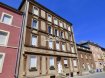 Appartement Vente 3 chambres à Esch-sur-Alzette - 365 000 € -- FR --
SCHAUS IMMOBILIER vous propose à la vente ce grand appartement lumineux au deuxième étage dans une petite copropriété dans une rue calme de Esch-Sur-Alzette, se composant comme suit :
' Un grand salon/salle à manger ( -26,50m2) dont le sol est recouvert avec du carrelage.
' Une cuisine équipée et aménagée, idéalement agencée.
' Une salle de bains avec baignoire, double vasque, WC et espace buanderie.
' Une salle de douche avec douche et vasque.
' Trois chambres ( -11,00m2, -12,50m2, 13,00m2).
Les pièces se distinguent par leur hauteur sous plafond et les grandes surfaces vitrées.
L'offre est complétée par deux caves et un grenier.
Nous sommes à votre entière disposition pour tout renseignement complémentaire et un rendez-vous de visite.
Ref agence :VA0245