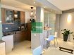 Appartement Vente 3 chambres à Rodange - 480 000 € -- FR --Tempocasa Strassen, vous propose un joli appartement, situé au 1ér étage avec ascenseur.L'appartement se trouve dans un très bon état et se compose comme suit:- hall d'entrée- cuisine équipée ouverte avec accès sur le balcon- salle à manger ouverte sur le salon- 3 chambres à coucher dont deux avec accès sur balcon- une salle de bain avec baignoire Le sous-sol dispose:- d'un garage - d'un emplacement extérieur- un espace buanderie- un grenier privé La résidence se trouve dans un très bon état.Disponibilité deux mois après l'acte notarié.Pour de plus amples renseignements ou pour une éventuelle visite, n'hésitez guère de nous contacter.Ref agence :YB019