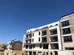 Appartement Location 1 chambre à Luxembourg-Gasperich - 1 480 € Première Location
- appartement une chambre à coucher, surface +/-56m2, WC séparé, salle de douche, cuisine bien équipée ouvert sur le living, un balcon
- Une emplacement souterrain, une cave
Brand-new apartment to let
- One bedroom, with living surface +/- 56sqm, separated toilet, shower room, fully equipped kitchen open to the living, a balcony
- One parking lot, one storage room