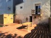 Maison Vente 2 chambres à Audun-le-Tiche - 135 000 € Maison de ville - Audun-le-Tiche. Nous vous proposons cette maison de ville d'une surface habitable de 96 m2 située à Audun-Le-Tiche à quelques minutes de Esch-sur-Alzette et de l'autoroute direction Luxembourg. Elle est composée d'une cuisine semi-équipée, d'un séjour avec balcon et vue dégagée sur la terrasse, d'une salle d'eau avec douche et meuble vasque. Au premier étage, une chambre de 20 m2 est à votre disposition; au 2ème étage, une seconde chambre de 20 m2 et au dernier étage, vous trouverez des combles aménageables en rangement. Un sous-sol vient compléter cette maison dans laquelle des rénovations sont à prévoir, une belle possibilité d'agrandissement s'offre à vous afin de gagner en surface habitable ! Agent Commercial à contacter : Amélie au 07.71.22.24.37 ou 03.82.53.52.94 / mail: agence@ccimmobilier.com Dans la cadre de votre recherche, n'hésitez pas à consulter notre site internet www.ccimmobilier.com afin de voir toutes nos offres.