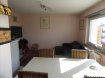 Appartement Vente 2 chambres à Mulhouse - 90 950 € Mulhouse quartier DAGUERRE !
Au dernier étage d'un immeuble avec ascenseur, appartement 3 pièces de 68m² en très bon état.
Il se compose comme ceci :
- 1 Cuisine équipée ouverte
- 1 Grand salon-séjour
- 2 Chambres de 13m² et 10m²
- 1 Salle de bain avec WC
- Un petit balcon
Il dispose en annexes d'un garage box ouvert et d'une cave.
Immeuble isolé par l'extérieur et sous toiture.
Chauffage collectif au gaz - chaudière changée en 2015.
Aucun travaux à prévoir !
Copropriété de 144 Lots. Pas de proçédure en cours.
Charges trimestrielles de copropriété : 550€
Honoraires d'agences de 7% soit 5950€ à la charge de l'acquéreur.