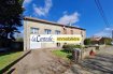 Maison individuelle Vente 5 chambres à Murville - 242 000 € Mandat de Vente N° 2308
Maison individuelle comprenant deux habitations :
Sur la partie gauche une habitation de +/- 114 m² : Entrée, accès garage motorisé et dépendance.
Au 1er : cuisine, salle à manger, salon, 3 chambres, wc, salle d'eau.
Sur la partie droite une habitation de +/- 100 m² : Entrée, cuisine, salon, salle d'eau, wc, 2 chambres.
Au 1er : 4 pièces à rénover avec un accès au grenier aménageable.
note : les 2 habitations peuvent communiquer.
Dépendance de jardin + garage 1VL.
Informations techniques:
- Chauffage central Fuel
- Double vitrage PVC sur l'avant et simple vitrage sur l'arrière
- Tout à l'égout
Pour plus de renseignements, nous sommes disponibles au 03.82.22.45.44.