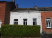 Maison Vente 3 chambres à Wignehies - 54 000 € Parfait investisseur ou 1er acquisition. Maison à rénover totalement comprenant au rez de chaussée :
entrée, pièce, cuisine et salle de bains. A l'étage : 3 chambres et grenier.
Caves, dépendances et terrain.