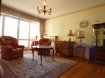 Appartement Vente 3 chambres à Thionville - 165 000 € Appartement Thionville 6 pièce(s) 128 m2. A SAISIR !Au 3ème étage (avec ascenseur) d'une copropriété située Allée de la libération à Thionville, devenez propriétaire de ce très bel appartement de 128m2.Vous bénéficierez d'un espace à vivre composé d'un vaste salon-salle à manger en parquet massif de plus de 36m2 donnant accès à un balcon (double exposition Sud et Ouest), d'une cuisine dînatoire avec cellier, d'un bureau donnant également accès au balcon.Un espace nuit, indépendant, est composé de 3 chambres (16, 11 et 10m2), une salle de bain douche et baignoire (à rafraîchir) et toilettes séparés.L'ensemble des pièces profitent de larges ouvertures, rendant l'appartement très lumineux.De part son emplacement, vous résiderez à proximité du centre ville et ses commerces, écoles, lycées, centres commerciaux ainsi que des principaux axes routiers et autoroutiers. Des arrêts de bus sont également situés juste devant la copropriété.Garage privatif et cave en sous-solChauffage collectif gaz (répartiteurs individuels) Charges : 370€ / mois comprenant syndic, chauffage, eau froide, eau chaude, (avec répartiteur individuel), entretien de la chaudière, Electricité et assurance des parties communes, entretien des communs et des espaces verts, porte motorisée en sous-sol, entretien ascenseur.Aucune procédures en cours - 40 lotsHonoraires d'agence inclus, à la charge du vendeurAgence ACTIVE IMMO : 03 82 84 17 98Marie Petitfrère : 06 95 67 68 76Copropriété de 40 lots (Pas de procédure en cours).Charges annuelles : 4400.00 euros.