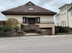 Maison individuelle Location 4 chambres à Luxembourg-Limpertsberg - 4 000 € A louer : Au cœur du Limpertsberg, l´un des plus beaux quartiers du Luxembourg, SIGELUX vous propose cette magnifique maison ancienne, libre de 4 côtés, disposant d’une surfacehabitable de +-350m², d'un jardin avec terrasse et balcon et d'un garage fermé pour 2 voitures.
La maison, idéale pour une famille avec 2-3 enfants, se situe à 5 minutes de marche de l’école primaire, des lycées et de l’université du Luxembourg et une dizaine de minutes du centre-ville.
********Crèches s'abstenir**************
L’adresse est 17, rue Joseph Hansen L-1716 Luxembourg.
Rez-de-chaussée : Total:160 m2
Halls d’entrée -Carrelage -28 m2
Living avec cheminée -Parquet -65 m2
Chambre à coucher 1 -Parquet -21,50 m2
Chambre à coucher 2 -Parquet -21 m2
Cuisine équipée fermée -Carrelage -13,40 m2
Salle de bain avec baignoire -Carrelage -9,75 m2
WC séparé -Carrelage - 2,65 m2
1ier Etage : Total: 115m2
Cage d’escalier & Hall -Tapis plain - 30m2
Chambre à coucher 3 - Tapis plain -30 m2
Chambre à coucher 4 Parquet -38 m2
Salle de bain avec douche -Carrelage - 11 m2
Débarras - Tapis plain - 6 m2
1ier Sous-Sol : Total: 160m2
Grande chambre -Parquet -65 m2
WC séparé -Carrelage - 3 m2
Garage -Carrelage - 60 m2
Buanderie -Carrelage - 10,65 m2
Cave vers Garage -Carrelage - 14 m2
Chaufferie -Carrelage - 7,75 m2
2ième Sous-Sol : Total: 76,50 m2
Salle technique -Carrelage - 65 m2
Cave à vin -Carrelage - 11,50 m2
--------------------------------------------------------------------------------------------------------------------------------------
LES +
- Jardin avec terrasse et balcon orientation sud.
- Garage fermée pour 2 voitures
- Emplacements extérieurs
- Alarme
- Double vitrage avec volets électriques
- A proximité de plusieurs écoles, lycées et l’université, crèches, commerces et cinéma.
- Très bonne desserte par les transports publics – Lignes de bus 3, 4, 19 et CN2 & Tram vers Kirchberg à 500 m)
--------------------------------------------------------------------------------------------------------------------------------------
Disponibilité : Immédiate
Loyer mensuel : 4.000.- €
Garantie bancaire : 3 mois
Frais d’agence : 1 mois de loyer + 17% TVA
Pour plus de renseignement ou un Rendez-Vous pour visiter contactez :
SIGELUX : 46 71 31 ou info@sigelux.lu