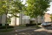 Appartement Location 2 chambres à Schuttrange - 1 300 € LOUE !! Immo Excellence vous propose ce joli appartement-duplex d'une surface habitable de 88 m2 situé au 1er étage d'une petite résidence. L'appartement dispose d'un hall d'entrée, d'une jolie cuisine équipée et fermée, d'un grand double-séjour avec accès direct sur un balcon, de deux grandes chambres-à-coucher, d'une jolie salle-de-douche, d'un débarras, d'un garage, d'un emplacement extérieur ainsi que d'une cave. Situation idéale à proximité de toutes commodités et à seulement 5 mintues du Kirchberg et 10 mintues du centre-ville de Luxembourg.Schuttrange (luxembourgeois : Schëtter, allemand : Schüttringen) est une localité luxembourgeoise et le chef-lieu de la commune portant le même nom située dans le canton de Luxembourg.Ref agence :3426611
