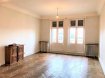 Appartement Location 2 chambres à Tourcoing - 620 € c.c. TOURCOING Gare T3 cave. Du charme et du caractère pour ce vaste appartement d'environ 100m² à proximité de la gare ! Il offre un grand salon/séjour, 2 belles chambres, des placards une salle de bain avec baignoire et une cuisine équipée. Libre début octobre Loyer 560 €/mois Charges 60 € / mois Frais d'agence étage des lieux : 680 € Caution : 560 €
