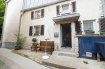 Maison mitoyenne Vente 3 chambres à Kopstal - 540 000 € RE/MAX FORUM spécialiste de l'immobilier à Kopstal,
vous propose en exclusivité cette belle maison mitoyenne entièrement rénovée de '+-75m²', dans le quartier le plus calme de Kopstal en pleine forêt, 3 chambres à coucher, 2 salles de douche, dont une avec buanderie: salle à manger, cuisine, placards et beaucoup de détails sont à découvrir.
Il faut absolument visiter pour se faire soi-même une impression. Un objet inexplicable avec des mots.
Devenu curieux ' Contactez-nous.
Ref agence :2234623