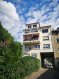 Appartement Vente à Montigny-lès-Metz - 78 500 € L'Immobilière Delarue vous propose en avant première, ce coquet F2 ainsi que sa place de parking, il est situé au coeur de Montigny-Les-Metz emplacement stratégique.Il est situé au 4ème étage sans ascenseur avec vue imprenable sur le Mont-St-Quentin!Chauffage collectif gaz ainsi que l'eau.Syndic professionnelFaibles charges: 125 euros environ par mois (eau, chauffage, assurance de l'immeuble etc...)Lots: 6 appartements 9 places de parkingLe prix de vente est de 78 500e et les honoraires sont à la charge du vendeur.