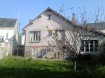 Maison Vente 4 chambres à La Chartre-sur-le-Loir - 90 950 € Maison LA CHARTRE SUR LE LOIR. Maison d'habitation, avec sous-sol : comprenant RDC : entrée, séjour avec cheminée, deux chambres, WC avec placards, salle de bain. Al'étage : palier, deux chambre avec coin toilettes, autre pièce.. Sous-sol : buanderie, chaufferie, garage et wc. Autre garage. Terrasse et jardin