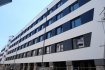 Local commercial Vente à Esch-sur-Alzette - 594 924 € Résidence KYAN à ESCH-SUR-ALZETTE Immeuble en voie de finitions de haut standing composé de 56 appartements et de 5 surfaces commerciales répartis sur 6 étages. La résidence est située à l’angle de la rue Pasteur et du boulevard Prince Henri et est divisée en deux blocs adjacents, A et B. Local commercial de 83 m2 numéro 073 + dépôt attenant de 26,73 m2 au rez-de-chaussée. Prix emplacement intérieur : à partir de 62.000,- euros (TVA 3% inclus) Prix cave: à partir de 5.500,- euros (TVA 3% inclus) Le prix affiché s’entend à 3% de TVA. Disponibilité: 2ème trimestre 2020. Esch-sur-Alzette se trouve à 15 minutes de Luxembourg-ville et à proximité de toutes les commodités. Plans et cahier des charges sur demande Contact : Nassim Toloui Téléphone : 691 120 478