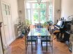 Maison Vente 4 chambres à Tourcoing - 249 900 € TOURCOING Brun pain avec 2 garages. Magnifique maison de caractère, superbe façade avec bow-window, elle offre 4 chambres+ un bureau, un cellier, un vestibule, une buanderie, un grand salon, une belle salle à manger, une cuisine équipée, une véranda, une salle de bain et un autre cabinet de toilette, de nombreux rangements, 2 wc, et une cave à vin. Elle a beaucoup de cachet !
