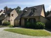 Maison Vente 2 chambres à Missillac - 187 500 € Maison Missillac 3 pièce(s) 60 m2. DANS LE DOMAINE DU CHATEAU DE LA BRETESCHE Agréable Cottage entièrement repeint à neuf et offrant au rez de chaussée une entrée, une chambre, une cuisine aménagée et équipée, un salon séjour avec cheminée insert, donnant sur terrasse et vue jardin, un wc;
A l'atage belle mezzanine de 13m², bureau, salle de bain/wc et rangements.
Attenant un local de rangement ou sockage.
Terrasse donnant sur le domaine sans aucun vis à vis.
Charges de copropriété de 1200uros à l'année.
GOLF - SPA - CADRE IDYLLIQUE -
REF 10310
AGENCE IGOR IMMOBILIER MISSILLAC
Tel 02.40.90.17.82.
dont 4.17 % honoraires TTC à la charge de l'acquéreur.
Copropriété de 60 lots (Pas de procédure en cours).
Charges annuelles : 1200.00 euros.