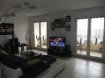 Appartement Location 2 chambres à Breistroff-la-Grande - 775 € c.c. (proche Mondorff, Frisange, Lux) Appartement F4 au 2ème étage dans copropriété de 5 appartements de 2009 avec environ 87 m² habitables, balcon et 1 place de parking privé:
Entrée avec grand placard intégrée, espace ouvert d'environ 40 m² salon séjour et coin cuisine équipée (plaque, four, hotte, lave V, frigo, congel) accès balcon, 2 chambres d'environ 13 et 12 m², SdB équipée, grand WC séparé avec lave mains.
Chauffage au sol (thermostat dans chaque pièce).
DV PVC