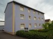 Immeuble de rapport Vente à Perl-Nennig - 330 000 € Renditeobjekt !! Wir bieten Ihnen einen Block von 3 Eigentumswohnungen ( 2 à ca 75m2 und 1 à ca 65m2 ) in einem gepflegten 6 Parteien Haus in Nennig, unweit der Luxemburger Grenze zu Remich.
Diese sind bereits vermietet.
Die Wohnungen bestehen aus je 2 Schlafzimmern und einem Wohn/Esszimmer, jeweils mit grossen Fenstern, was den Appartements ein helles und freundliches Aussehen beschert. Die Badezimmer sind ebenfalls neuwertig und mit Dusche ausgestattet.
Zu jedem Appartement gehört ein Stellplatz , der sich hinter dem Haus befindet.
Die gesamte Residenz präsentiert sich in einem guten Zustand.
Diese 3 Wohnungen verfügen über Stimmmajorität im Haus.