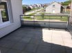 Appartement Location 2 chambres à Bertrange - 920 € c.c. Appartement F4 à Bertrange dans résidence neuve.
Aménagement très contemporain, belles prestations, volets électriques, quartier calme, grand séjour avec cuisine équipée ouverte, belle terrasse de 14m2, deux chambres avec placard, une salle de bains avec baignoire et douche à l'italienne et un wc séparé.
Une place de parking privative.