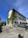 Appartement Vente 2 chambres à Luxembourg-Gasperich - 750 000 € Real G Immo vous propose en vente ce lumineux appartement situé à Gasperich.Situé au premier étage d'une résidence construite en 1971 ce bien d'une surface habitable de +/- 77,23 m² se compose comme suit : - un hall d'entrée,- une cuisine équipée indépendante,- un spacieux séjour et salle à manger. - 2 chambres à coucher, - une salle de douche, À cela s'ajoute un balcon, une cave et un jardin.Possibilité d'acquérir un garage box fermé pour 50.000.€.Pour plus de renseignements ou une visite des lieux (également possibles le samedi sur rdv), veuillez nous contacter au 28.66.39.1.REAL G IMMO vous accompagne dans toutes vos démarches administratives et financières. Nous réalisons également une ESTIMATION GRATUITE de votre bien.Les prix s'entendent frais d'agence de 3 % TVA 17 % inclus.