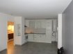 Appartement Vente 1 chambre à Thionville-Élange - 126 000 € Produit INVESTISSEUR actuellement loué 600€ H.C.
Appartement F2 de 42.39m2 situé au RC d'une résidence récente comprenant entrée sur cuisine équipée et séjour avec accès terrasse 12.50m2, une chambre, salle de bains avec baignoire et WC.
Garage individuel, parking privatif.
Chauffage par le sol électrique, double vitrage PVC avec volets électriques, isolation par l'extérieur, porte d'entrée blindée.