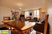 Appartement Vente 2 chambres à Metz - 177 500 € APPARTEMENT COCOONING TRAVERSANT F4/5 89 m²
Au 1er étage.
Petite copropriété de 3 appartements sur 3 niveaux. Syndic bénévole.
¤ SALON-SEJOUR, CUISINE INDEPENDANTE, 2 CHAMBRES, 1 CHAMBRE-BUREAU
¤ SALLE DE BAIN-WC.
¤ ESPACE JARDINET TERRASSE PRIVE.
¤ ENSEMBLE DOUBLE GARAGE INDÉPENDANT & ATELIER-REMISE SUR 50 M² + COMBLE.
DISPONIBLE DE SUITE.
BIEN IDÉAL POUR PRIMO-ACCÉDANTS, ARTISAN, AMOUREUX DU BRICOLAGE.
Vous ne pourrez qu’apprécier la fonctionnalité et sa situation.
Dès l’entrée, vous accédez à l’espace d’accueil, il dessert les pièces à vivre, les chambres, la salle de bain.
L’ensemble de l’appartement est traversant orientation des pièces à vivre Sud, Sud-Ouest.
Les espaces de vie salon, séjour bureau sont lumineux de par
leurs positionnement offrant un cadre de vie convivial.
Vous bénéficierez d’une grande cuisine dînatoire.
La salle de bain de belle taille bénéficie d’une fenêtre.
Vous disposerez d’un double garage individuel et d’un espace atelier remise sur 50 M² plus comble pour stocker le rêve de tout artisan, bricoleur.
Un espace terrasse jardinet indépendant, pour vos plantations et passer d’agréables moments.
Un bien atypique de qualité, idéalement situé à découvrir sans attendre !
Double vitrage PVC récent, chauffage individuel au gaz, sol parquet.
Pas de travaux sur la copropriété. Toiture et façade en parfait état.
Vous vous épanouirez dans ce bien en toute quiétude et sécurité !
Syndic bénévole. Charges annuelles 350,- €
Copropriété de 3 appartements. 1 par niveau.
Honoraires à la charge des vendeurs.
Une visite s’impose !
Renseignements et visites sur RDV
CONTACT 06 30 55 11 48 ou par Mail : mark-com@live.fr
Visites 7 jours sur 7 sur RDV.
Capt’Immo 3%
Votre solution Immobilière !
Moins d’honoraires !
Conseils et services en plus !