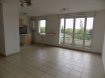 Appartement Vente 2 chambres à Mondelange - 97 000 € ( contact de 9h à 20h - Jérémy FALCOMATA - Agent immobilier indépendant - 06 98 89 17 53 )
-------------------
Bonne situation au calme ! immeuble en recule par rapport à la route.
Belle résidence de 12 ans avec parkings.
Situé en limite entre Richemont et Mondelange.
------------------
T3 de 53 m² situé au 3ème et dernier étage avec ascenceur.
LUMINEUX - PLEIN-SUD !
SANS VIS-A-VIS - VUE DEGAGEE !
-----------------
- Un hall d'entrée.
- Une grande pièce de vie de 27 m² : salon / séjour / cuisine aménagée avec coin M-L.
-SDB avec meuble une vasque et baignoire.
- 1 chambre
- 1 bureau de 8 m²
- 1 wc séparé
- Chauffage individuel au gaz au sol.
- Charges de copropriété : 57 €/mois
- T.F : 529 €
Résidence de 32 appartements.
Total : 53 lots
------------------
IMMO GEST
HAGONDANGE