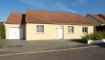 Maison Vente 3 chambres à Boulay-Moselle - 205 000 € BOULAY MOSELLE. L'agence CASANIED Immobilier vous propose en exclusivité ce pavillon individuel. De plain pied, il est composé d'une cuisine équipée ouverte sur le salon-séjour avec accès terrasse, de 3 chambres, une salle de d'eau avec douche à l'italienne, un WC séparé, un grand garage avec cuisine d'été donnant également sur la terrasse et son jardin de 504 m2. Disponible de suite.