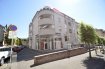 Local commercial Vente à Esch-sur-Alzette - 890 000 € L'agence immobilière Christine SIMON vous présente en exclusivité la vente d'un local commercial d'une surface utile de 360 m2 surface utile, idéalement placé à Esch-sur-Alzette 58, avenue de la Gare.
Actuellement exploité entant que Restaurant mais pouvons être utilisé pour profession libérale, médecins, kinésithérapeute Mais également une épicerie ou autre commerce sera autorisé.
Nous vendons les murs avec ou sans fond de commerce et le tout se compose comme suit:
Rez-de-chaussée:
Environ 55 couverts, cuisine et plonge professionnels entièrement équipée, grand bureau, local de stockage, cave à vin, vestiaire, toilette clients.
1er étage surélevée:
Environ 30 couverts, terrasse environ 48 couverts.
A l'étage:
Pièce de stockage pour meuble de la terrasse ou autres.
Restaurant climatisé
Charges par mois environ 350 € pour la gérance etc. et 200 € d'électricité.
Possibilité éventuelle de louer quelques parkings au sous-sol de la Résidence.
Disponibilité immédiate.
Pour de plus amples renseignements n'hésitez pas à contacter l'Agence immobilière Christine SIMON au numéro 621 189 059 ou par mail au cs@christinesimon.lu - visitez notre site internet: www.christinesimon.lu
Nous sommes en permanence à la recherche de maisons, appartements ou terrains pour nos clients, veuillez nous contacter pour estimer votre bien avant de le mettre en vente, estimation précise par un expert agréé si vous le souhaitez?
Ref agence :5339078