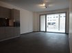 Studio Location à Luxembourg-Gasperich - 1 375 € Studio avec une surface habitable de 39,52 m2 situé au rez-de-chaussée dans le nouveau lotissement de la Cloche d’Or à Gasperich, composé comme suit:
Hall d’entrée, cuisine équipée ouverte sur lumineux séjour de 27,50 m2 avec une baie vitrée donnant accès à la terrasse couverte de 10 m2, une salle de bain avec douche, lavabo et WC.
Le bien est complété au sous-sol par une cave privative, un emplacement de parking intérieur, une buanderie commune et un local à vélos.
Equipements :
- domotique
- alarme
- VMC double-flux
- stores à lamelles électriques
- fenêtres triple-vitrage
Pour tous renseignements supplémentaires ou pour convenir un rendez-vous pour une visite, veuillez nous contacter par téléphone au (+352) 691 400 705 ou 691 400 706 ou par mail : info@17b.lu