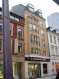 Bureau Location à Esch-sur-Alzette - 500 € Bureau meublé à louer au sein d'une surface de location co-working.
Ce bureau est situé dans un cadre agréable, dans une belle résidence de la zone piétonne d'Esch-sur-Alzette, à proximité du parking de la Commune.
Le loyer est de 500 euros mensuel, avec un forfait de 50 euros de charges inclus.
Les frais d'agence s'élèvent à 585 euros TTC, à charge du locataire.