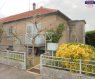 Maison jumelée Vente 3 chambres à Jarny - 92 000 € EXCLUSIVITÉ DE LA CENTRALE IMMOBILIÈRE A SAISIR.............
Ref 3986 : Maison jumelée à rénover de 90m² environ sur environ 5 ares.
Entrée par petite véranda, suivi d'un couloir distribuant l'espace vie composé d'une cuisine avec espace repas, séjour salon + SAM avec balcon.
Un espace nuit avec wc individuel, Salle de bains (baignoire + lavabo),
3 chambres sur plancher authentique.
Un sous sol complet aménagé d'une cuisine d'été avec accès jardin, coin buanderie / chaufferie, 2ème pièce pouvant servir de 4ème chambre ou autres usages, Atelier, un garage.
Un grenier aménageable sur dalle.
Fenêtres simples avec doubles fenêtres coulissantes et volet roulants.
Chauffage centrale par air pulsée au gaz de ville.
Ce bien à retenu votre attention, pour un simple renseignement ou une visite sur place (sur RDV du LUNDI au SAMEDI) contactez ROGER 03.82.20.83.73. à LA CENTRALE IMMOBILIÈRE JARNY.