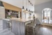 Maison Vente 3 chambres à Herserange - 549 000 € Au centre du vieux village d’Herserange, PRO HABITAT IMMOBILIER en partenariat avec FLAT-FEES vous propose cette maison entièrement restaurée en 2015 de façon contemporaine avec de très beaux matériaux.
Avec plus de 170m2 habitables environ répartis sur 2 niveaux, elle dispose de nombreux espaces de vie offrant de beaux volumes.
Au rez de chaussée, vous découvrirez un superbe espace de 95 m2 avec cuisine ouverte parfaitement équipée. Une porte fenêtre ouvre sur la terrasse de 180 m2 recouverte de pierre bleue naturelle.
L’étage s’articule autour d’une mezzanine alliant le charme de l’ancien avec ses poutres apparentes et son parquet massif et la modernité avec un corps en inox. Elle distribue un dressing, 2 chambres, et une salle de bains.
Un garage et un atelier de 90 m2 chacun, un second garage de 45 m2 tous équipés de portes motorisées, un espace de stockage (1,70 m de hauteur sous plafond) et un parking privé de 165 m2 avec portail automatisé s’ajoutent aux atouts de cette habitation aux prestations haut de gamme.
Pour finir la visite, vous découvrirez une partie locative attenante à la maison générant une source de revenus non négligeable. En effet, au rez de chaussée un local pourrait faire l’objet d’une transformation en studio ou bureau (profession libérale par exemple) avec ses 35 m2 et sa salle d’eau.
L’étage quant à lui abrite un duplex de 70 m2 environ avec entrée privative. Entièrement rénové en 2015, un premier espace de 40 m2 environ accueille une cuisine entièrement équipée ouvert sur salon/séjour, un wc indépendant, une belle entrée avec couloir et placard sur mesure. L’étage s’articule autour d’un hall équipé de placard sur mesure, d’une chambre avec dressing intégré et d’une salle de douche avec WC et placard sur mesure, le tout sur 30 m2 environ.
Herserange, commune bordant les frontières belges et luxembourgeoises, vous séduira par toutes ses commodités utiles au quotidien : commerces de proximité, maison médicale, écoles (du périscolaire au collège)…Vous pourrez également profiter de ces nombreuses infrastructures sportives comme les gymnases, le stade, la piscine, le golf….
Pour les travailleurs frontaliers, l’accès aux gares de Rodange et Longwy sera un véritable atout, ainsi que la proximité des principaux grands axes routiers.