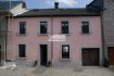 Maison mitoyenne Vente 5 chambres à Rosport - 545 000 € -- FR --
VENDU !! IMMO EXCELLENCE vous propose en exclusivité cette jolie maison mitoyenne d'une surface habitable d'environ 167 m2 ainsi que d'une surface utile d'environ 243 m2, sur un terrain de 3 ares. La maison se compose comme suit : - Un hall ( 15.21m2 ) , un double séjour avec cheminée ( 26.03m2 ) et accès sur une terrasse ( 24.67 m2 ), une cuisine équipée ( 9.86 m2 ), un W.C. séparé ( 2,1 m2 ), ainsi qu'une buanderie ( 6.38 m2 ). A l'étage vous trouvez : Un hall ( 11.11 m2 ),une chambre-à-coucher ( 11.81 m2 ), une deuxième chambre-à-coucher ( 18.96 m2 ), une troisième chambre-à-coucher ( 11.87 m2 ), un bureau sinon quatrième chambre-à-coucher ( 20.95 m2 ), une salle-de-bains ( 10.51 m2 ). Au dernier étage vous trouvez : Un hall ( 3.71 m2 ), une cinquième chambre-à-coucher ( 9.83 m2 ), une sixième chambre-à-coucher ( 21.34 m2 ).
A l'extérieur vous trouvez encore une emplacement pour voiture, une grange d'une surface de 40 m2 annexée à la maison. Un petit jardin. Les fenêtres sont de type double vitrages. Les dalles sont partiellement en béton et en bois. La chaudière de marque BUDERUS date de 1993.
Ref agence :3426762