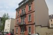 Appartement Location 2 chambres à Mulhouse - 700 € Mulhouse Salvator dans petit immeuble bourgeois à 2 pas de l. Mulhouse Salvator dans petit immeuble bourgeois à 2 pas de la gare et du centre ville F4/5 1er étage 123 m² dégagement central - salon séjour avec balconnet - 2 ch avec placards - cuis équipée - cellier -salle de bains + une 3ème chambre de 16m² avec lavabo au 3ème étage - jardin commun sur l'arrière Chauffage collectif gaz Loyer : ? 700 + 190 ? de charges Libre le 1er Août 2017
