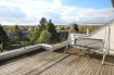 Appartement Location 3 chambres à Bertrange - 2 150 € Cindy CHOFFRAY (661 456 686) spécialiste de l'immobilier à Luxembourg pour RE/MAX Forum, vous propose en exclusivité à la location ce magnifique duplex de trois chambres pour une surface habitable d'environ 120 m2. Situé au deuxième étage d'une jolie résidence très récente à Bertrange, le duplex est à peine à 300 m du centre et donc à proximité de toutes les commodités (commerces, transports, etc.).
Il se compose comme suit : le hall d'entrée vous donne accès à la suite parentale (env. 18 m2) avec sa propre salle de bains ainsi qu'à un dressing pour un maximum de rangements.
A l'étage, vous trouverez deux autres chambres (env. 14 et 10 m2) dont une avec sa propre salle de douche, un wc séparé, une belle cuisine équipée offrant tout le confort moderne (env. 15 m2) ainsi qu'un grand séjour très lumineux (env. 30 m2) donnant accès à une belle grande terrasse exposée plein sud !
Deux emplacements de parking intérieurs sont également à votre disposition ainsi qu'une cave.
Appartement très récent et idéalement situé offrant de belles finitions, à voir absolument!
*********************************
Cindy CHOFFRAY (661 456 686), real estate specialist for RE/MAX Forum in Luxembourg, presents you this beautiful duplex for rent with three bedrooms for a living surface of +/- 120 sqm. On the second floor of a very nice and recent residence located in Bertrange, this duplex is within walking distance from the center (300 m) and therefore close to all amenities.
The duplex includes an entrance hall giving access to the master bedroom (+/- 18 sqm) with its own bathroom as well as a dressing for a maximum storage space.
Upstairs you will find two other bedrooms (+/- 14 and 10 sqm) of which one has its own shower room, a separated toilet, a nice fully equipped kitchen offering all modern conveniences (+/- 15 m2) as well as a large bright living room (+/- 30 m2) giving access to a large terrace facing South!
Two indoor parkings as well as a basement are also at your disposal.
Very recent duplex offering nice finishings and ideally located, close to all amenities. To see absolutely!!
Ref agence :2234287
