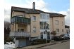 Appartement Vente 2 chambres à Pétange - 369 000 € **** sous Compromis ******
Appartement 2 chambres à vendre à Pétange
REMAX , spécialiste de l'immobilier au Luxembourg vous propose à la vente un charmant appartement de 78m2 habitable avec 2 chambres et garage boxe fermer.
Situé dans un quartier calme de Pétange, et proche de toutes commodités.
L'appartement se situe au 3ème étage d'une résidence sans ascenseur l'appartement se compose comme suit :
Vous entrée directement dans un beau salon spacieux et lumineux avec cuisine ouverte et un accès directe au balcon. L'appartement possède également un débarras, 2 chambres, une salle de bain avec douche.
L'appartement dispose aussi d'un garage boxe fermé, d'une place de parking extérieur.