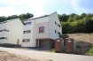 Villa Vente 4 chambres à Insenborn - 630 581 € RE/MAX, spécialiste de l'immobilier au Grand-Duché de Luxembourg, vous propose à la vente cette maison EN CONSTRUCTION, située dans un nouveau lotissement très calme sur un terrain de +- 8,16 ares et comprenant:
Sous-sol: Vide - Ventilé
Étage -1 : un garage pour une voiture, un local technique, un hall d'entrée et un bureau/chambre
RDC : un salon, une salle à manger, une cuisine avec coin repas, un WC, un cellier et un hall
Etage +1 : un hall de nuit, un WC séparé, 3 chambres à coucher dont une avec un dressing, une salle de douche et une salle de bains avec fenêtre
Volets avec commandes motorisées
Chauffage au sol
Terrain avec contrat de construction pour une maison sur le terrain lot 2
TVA taux réduit : prix TVA3% applicable jusqu‘à maximum 357‘142' sous réserve d‘approbation du dossier par l‘administration fiscale et dans les limites de l‘avantage fiscal autorisé par la loi, et TVA 17% applicable sur le solde du prix.
Ref agence :TP INSENBORN LOT 2