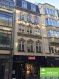 Bureau Location à Luxembourg-Centre ville - 8 250 € Luxembourg-Centre
A louer dans la «Résidence NOPER 1» : 6 Bureaux avec Kitchenette & Salle de conférence au 1ier étage
---------------------
Bureaux d’une surface totale de +- 251,87m2
- Hall d’Entrée + Couloir
- 6 Bureaux
- Salle de conférence
- Kitchenette
- WC hommes, WC femmes et lavabos
- Salle technique
- Cave
----------------------
SURFACES :
- Bureau 1 avec vue Grand-Rue : 44m2
- Salle de conférence : 33m2
- Bureau 2 avec vue Grand-Rue : 22m2
- Bureau 3 avec balcon : 22m2
- Bureau 4 : 20m2
- Bureau 5 : 13m2
- Bureau 6 : 11m2
- Kitchenette : 20m2
- WC 1 , WC 2 + Lavabos : 15m2
- Salle technique: 10m2
- Hall d’Entrée + couloirs : 52m2
- Cave : 5m2
----------------------
LES +
- Situé au centre ville
- Porte de sécurité
- Ascenseur
- Armoires encastrées
- Double vitrage
- Situation proche de toutes commodités (Commerces, restaurants,transports en commun)
- Orientation : Nord
-----------------------
Adresse : 85-87, Grand-Rue L- 1660 Luxembourg
Pour plus de renseignement ou un RDV contactez :
SIGELUX : 46 71 31 ou info@sigelux.lu