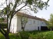 Maison mitoyenne Vente 3 chambres à Jarny - 120 000 € JARNY : 120 000 ' FAIAu calme, maison mitoyenne d'un coté sur sous sol complet comprenant entrée, cuisine , séjour, trois chambres, garage, grand jardin Chauffage au gaz DPE en courshonoraires charge vendeur TEL 06.150.144.36Ref agence :2284621