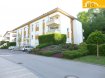 Vente - Appartement à Luxembourg-Centre ville prix : 580 000 € Très bel appartement au 1er étage de 82 m2 dans une résidence calme avec ascenseur à Strassen.
Ce bien se compose de :
- 1 spacieux living de 25 m2 avec accès au balcon de 5 m2
- 2 belles chambres à coucher de 10 m2 et 16 m2
- 1 balcon de 5 m2
- 1 cuisine équipée fermée
- 1 hall d’entrée avec 1 débarras
- 1 salle de bains avec baignoire et WC
- 1 WC séparé
- 1 grande cave privé de 5 m2
- 1 emplacement intérieur privé au sous-sol
- 1 local commun pour vélos et poussettes
- 1 local séchoir commun
À proximité directe de Luxembourg Ville, proche des transports publics et commerces.
N'attendez plus, contactez-nous par mail sur info@gng.lu ou au 621 366 377.
Découvrez toutes nos offres sur www.gng.lu