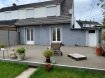 Maison mitoyenne Location 3 chambres à Villers-la-Montagne - 1 000 € c.c. A VILLERS-LA-MONTAGNE A LOUER UNE MAISON JUMELEE D'ENVIRON 100M² SUR 3 ARES 83 CENTIARES.
COMPRENANT:
AU REZ-DE-CHAUSSEE: Une entrée dégagement, un WC avec lave main, une cuisine équipée avec un accès sur une terrasse de 70m² et un jardin, un salon salle à manger avec accès terrasse et jardin.
A L'Etage: Un dégagement, trois chambres dont une avec un dressing, une salle de bain avec un 2ème WC et un meble deux vasques.
AU-SOUS-SOL: deux caves chaufferie.
UN GARAGE POUR UNE VOITURE, PARKING DEVANT LA MAISON, UN ABRIS DE JARDIN.
CHAUFFAGE AU GAZ, DOUBLE VITRAGE PVC AVEC DES VOLETS ROULANTS ELECTRIQUES.
LOYER 1000€.
DEPOT DE GARANTIE 1000€.
FRAIS D'AGENCE 1000€.
MAISON DISPONIBLE A PARTIR DU 15 JUILLET 2019.