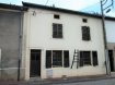 Maison Vente 3 chambres à Moutiers - 77 000 € Venez découvrir cette maison mitoyenne proche des commodités (pharmacie, école, boulangerie, etc..) qui offre au rez de chaussée un hall d'entrée, une cuisine équipée, un salon-séjour avec cheminée insert, un wc séparé, à l'étage, trois chambres, une salle d'eau avec wc le tout sur un terrain de 12,12 ares. Honoraires charge vendeur ; 9 % AGENCE AGORA BRIEY 03 82 20 25 26