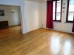 Appartement Vente 2 chambres à Talange - 118 000 € * TALANGE, APPARTEMENT DE TYPE F4 DE 99 M² CAVE GARAGE *. Idéalement situé, proche A4/A31, commerces,écoles, médecins et de toutes les commodités, appartement idéal pour une première acquisition de 99m² habitable !
Situé dans un immeuble de trois habitations, au 1er étage sur deux, celui-ci comprend un garage motorisé, deux caves ainsi qu' en bonus des combles à réhabiliter de 47 m² environ.
Il bénéficie d' une belle pièce à vivre de 35 m² comprenant un salon et une salle à manger.Une cuisine indépendante équipée et aménagée de 13m² environ.Deux grandes chambres de 15 et 17m² !
Une salle de bain avec douche et wc.
Appartement spacieux par ses beaux volumes et sa luminosité, à remettre aux goût du jour, selon ses souhaits.
- chauffage au gaz individuel, toiture renovée en état en 2018, copropriété bénévole.
Contacter Sandrine Di Francesco au 06 33 83 40 82
(Siret 78900935400018) pour une visite ou de plus amples informations .
Copropriété de 3 lots (Pas de procédure en cours).
Charges annuelles : 260.00 euros.