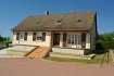 Maison Vente 3 chambres à Saint-Calais - 151 010 € Proche Saint-Calais. C IMMOBILIER vous propose un pavillon sur sous-sol sortie de ville sans vis à vis offrant : entrée, cuisine aménagée et équipée, séjour avec cheminée, trois chambres, salle d'eau avec baignoire, wc. Parfait état.
C IMMOBILIER VIBRAYE - PLACE DE L'ÉGLISE - 02.43.71.71.71