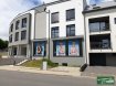 Fonds de Commerce Vente à Mamer - 100 000 € Tempocasa Mondorf vous propose en exclusivité le fond de commerce d'un très beau salon de coiffure situé à Mamer au RDC d'une résidence de 2017.
Il est composé d'un bel espace coiffure et bac à shampoing, une pièce cuisine et d'un WC séparé.
il dispose aussi d'une très belle hauteur sous plafond d'environ 4m et de très grandes baies vitrées, il y a un emplacement avec le local et un petit parking public devant le salon.
Loyer 1600' HTVA/mois
A voir absolument!!
Ref agence :DK111